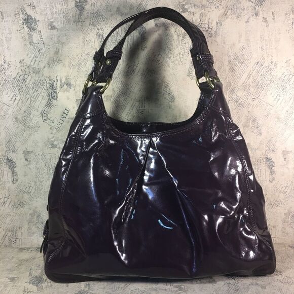 Purple Patent Leather Coach Maggie Bag - Picture 2 of 16